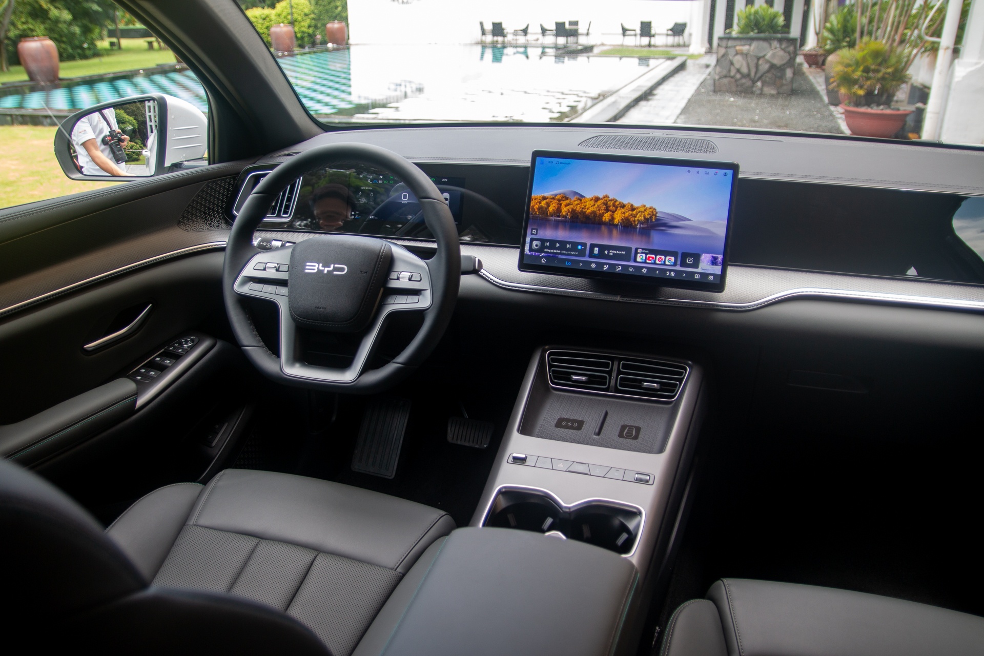 BYD Sealion 5 đối đầu Omoda C5 SHS-H: chọn SUV hybrid 750 triệu nào?