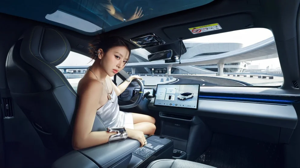 Lynk & Co 02: Coupe điện 630km đang thách thức Tesla và VinFast?