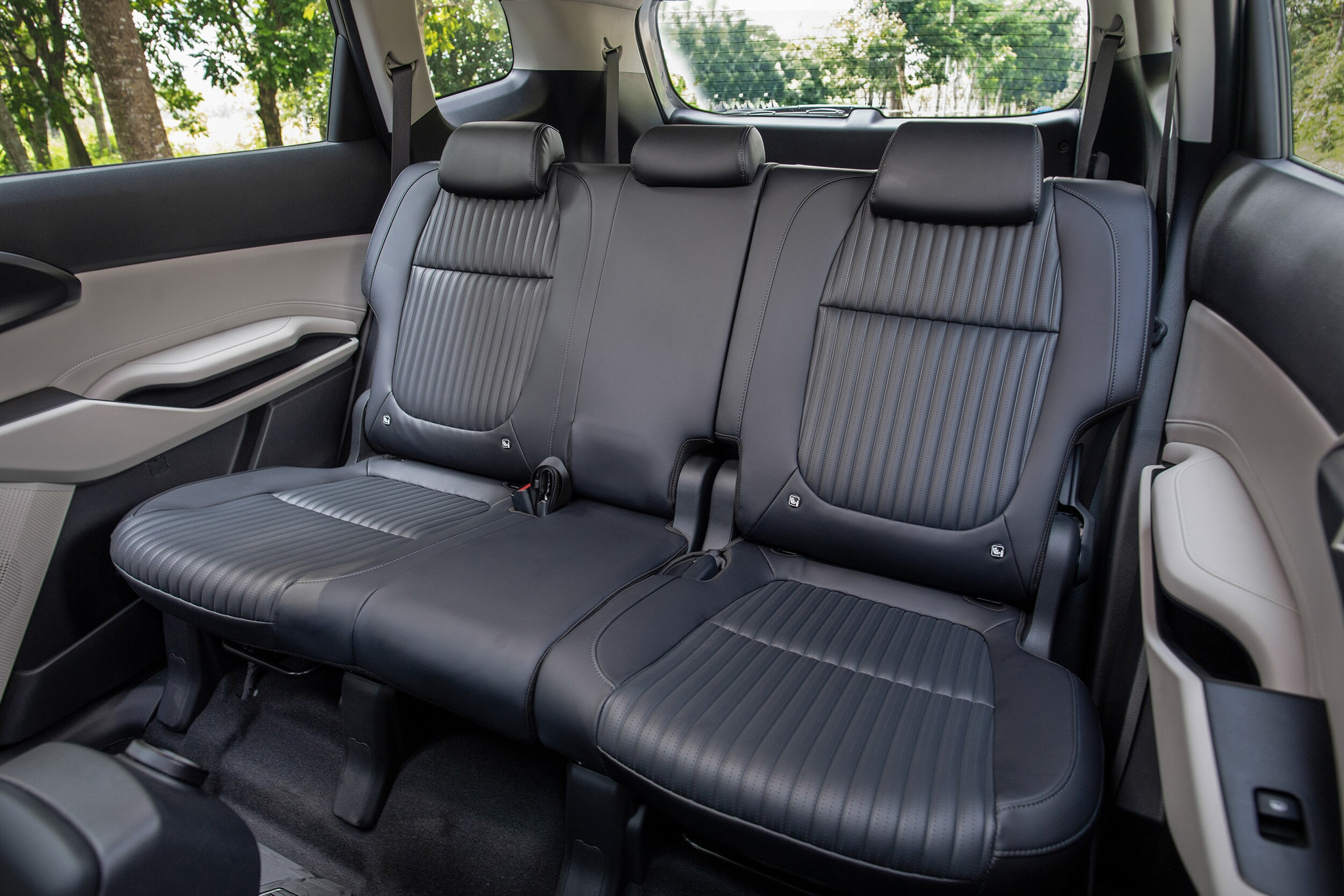 Kia Carens Clavis: MPV 7 chỗ, dáng SUV, ADAS có đáng nâng cấp?
