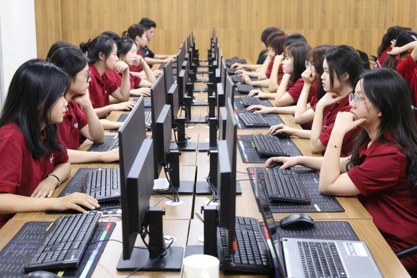 Bộ Giáo dục phát lệnh chấm dứt nâng điểm học bạ: Cú rẽ bắt buộc sang dạy thật, học thật