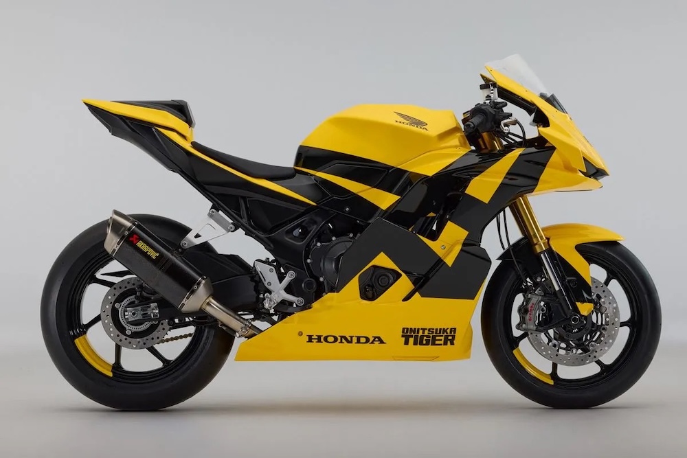 Bagaimana Honda dan Onitsuka Tiger Mengangkat Sportbike Sebagai Fesyen