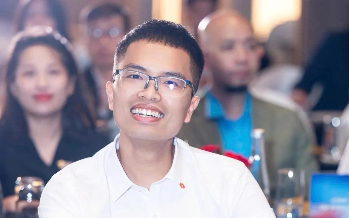 Từ OpenAI về nước: Hành trình của một tiến sĩ AI 9x
