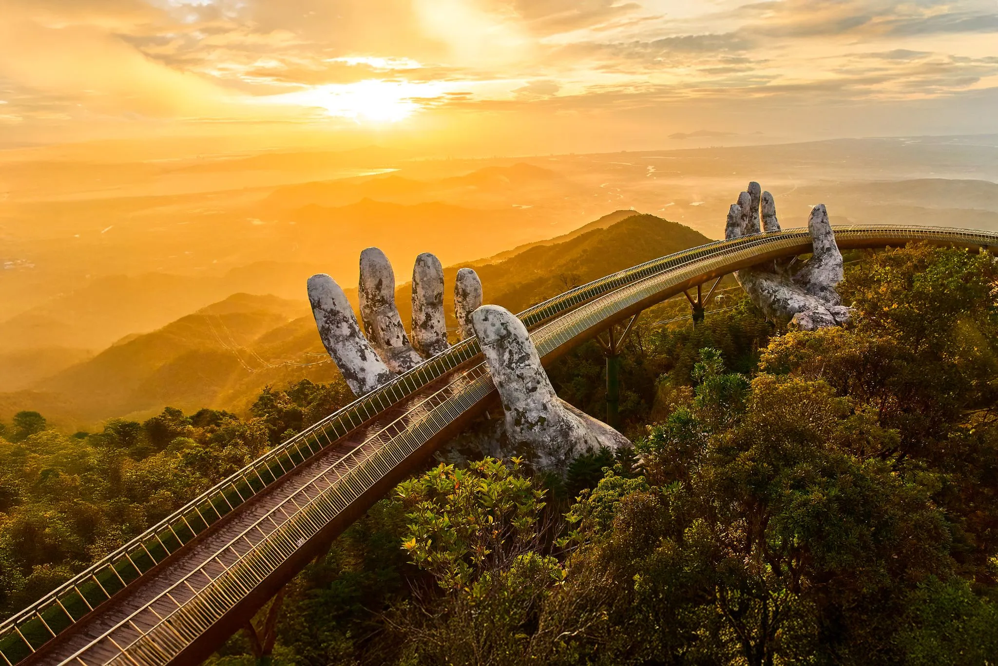 Sun Group giành 12 giải thưởng World Travel Awards: Bước nhảy hạng của du lịch Việt Nam