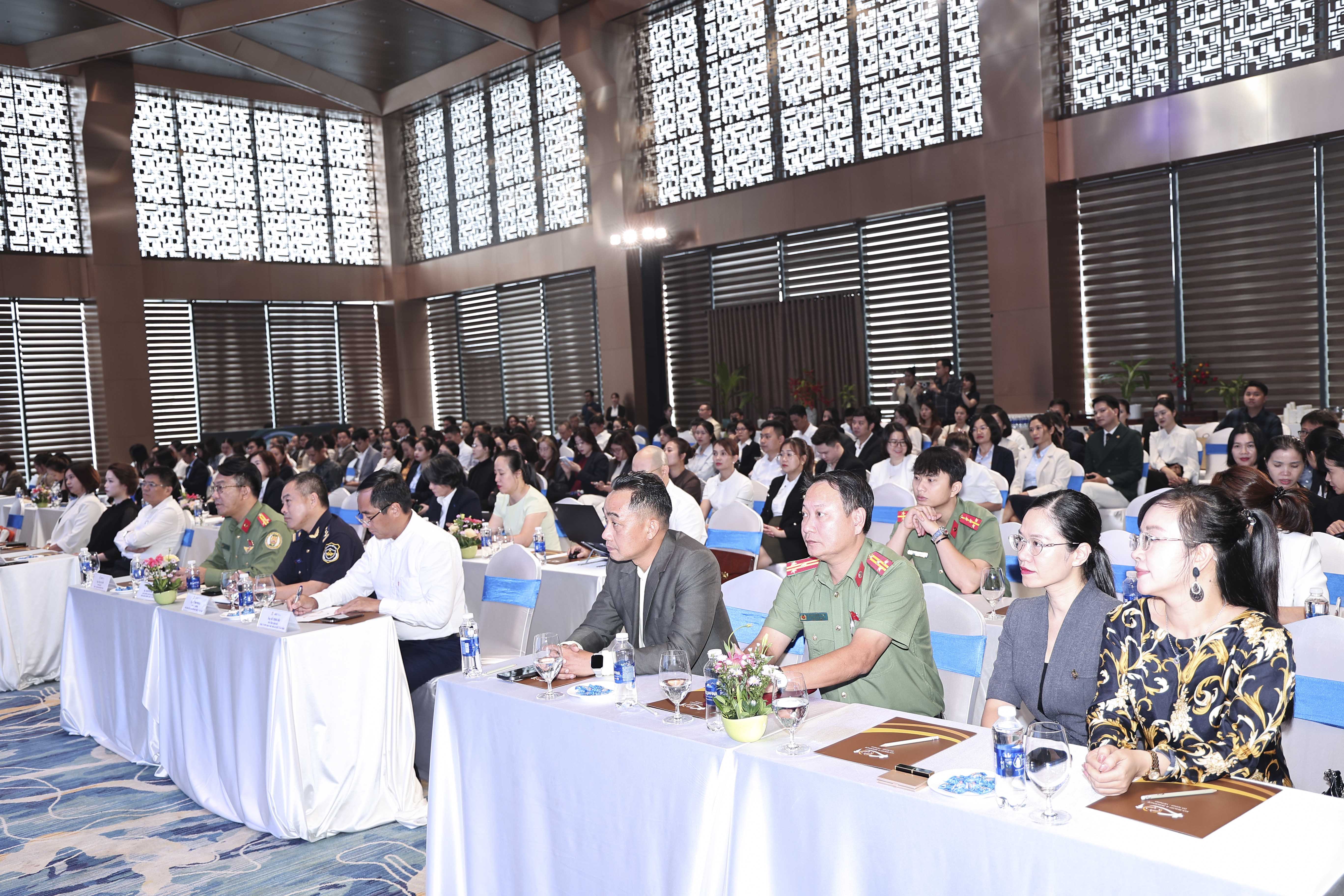 Khách Nga và CIS tăng 94%: cơ hội vàng cho du lịch Đà Nẵng