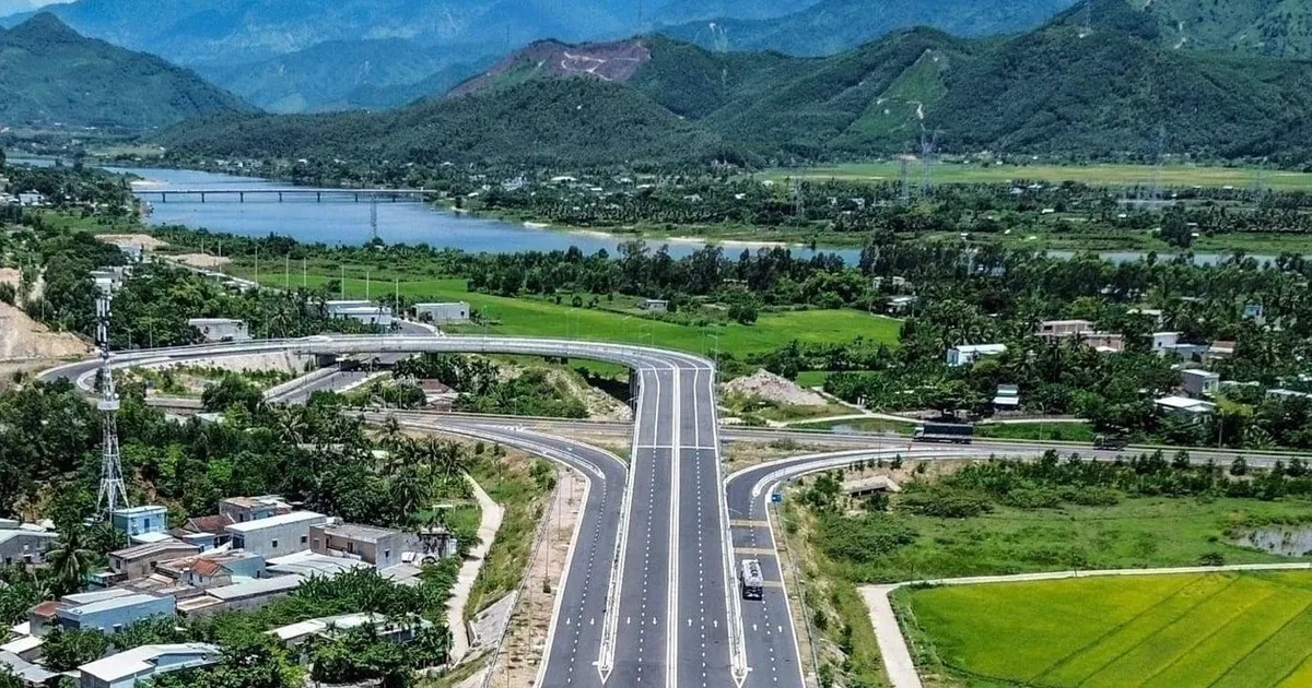 Dự án Đà Nẵng Sun Group 7.100 tỷ đồng: Vì sao bỏ biệt thự, tăng nhà liền kề?