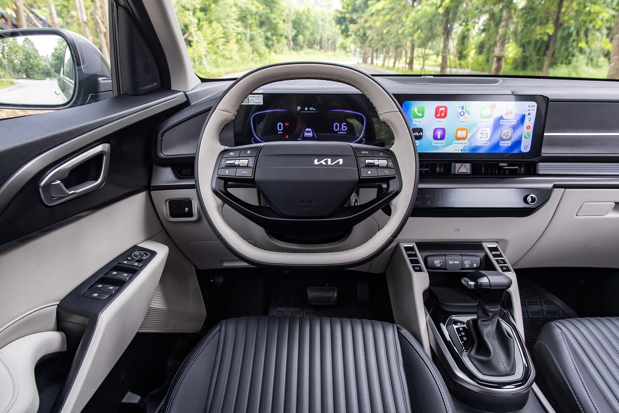 Kia Carens Clavis: MPV 7 chỗ, dáng SUV, ADAS có đáng nâng cấp?