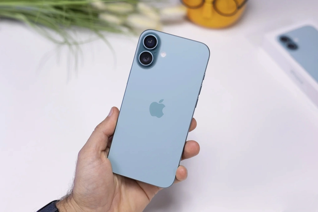 iPhone Plus bị khai tử: Mua đập hộp ngay hay chuyển sang flagship khác?