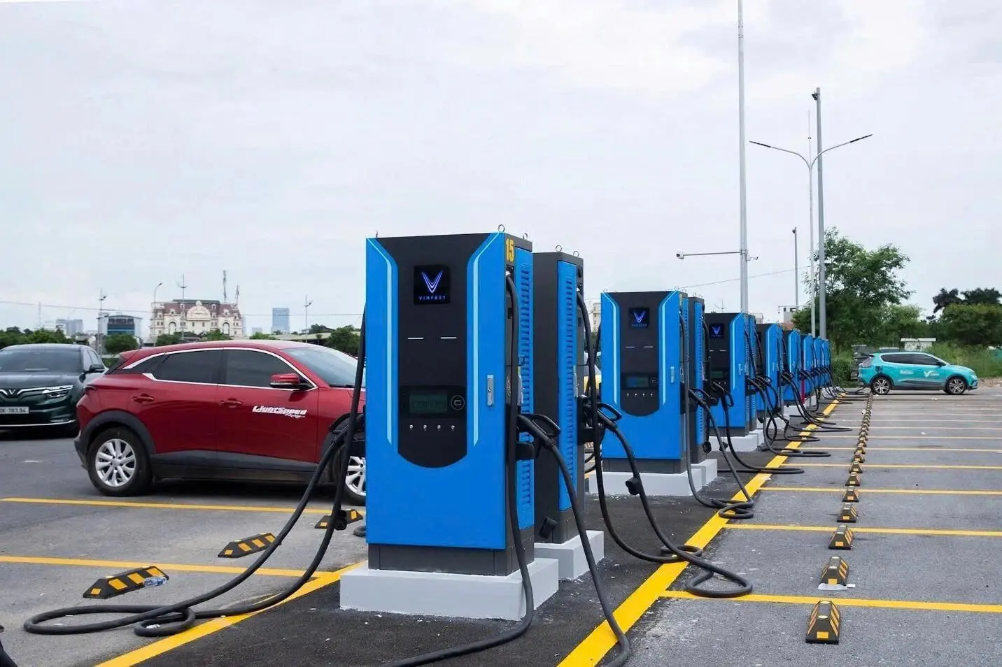 Quy chuẩn kỹ thuật mới cho trạm sạc xe điện: chủ xe cần chuẩn bị gì?
