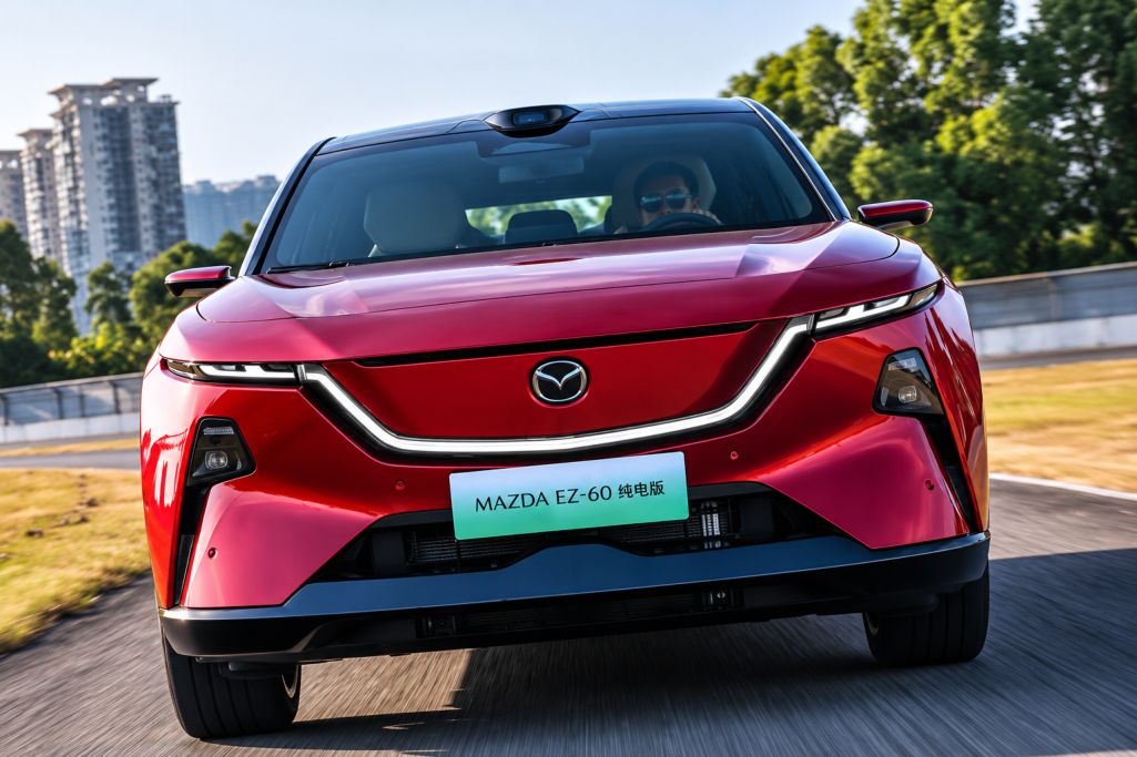 Mazda CX-6e nâng tầm tự lái L2 với LiDAR gắn nóc
