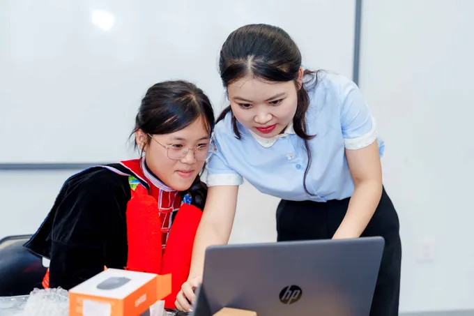 Ba chương trình học bổng lớn: Cơ hội nào cho học sinh khó khăn?