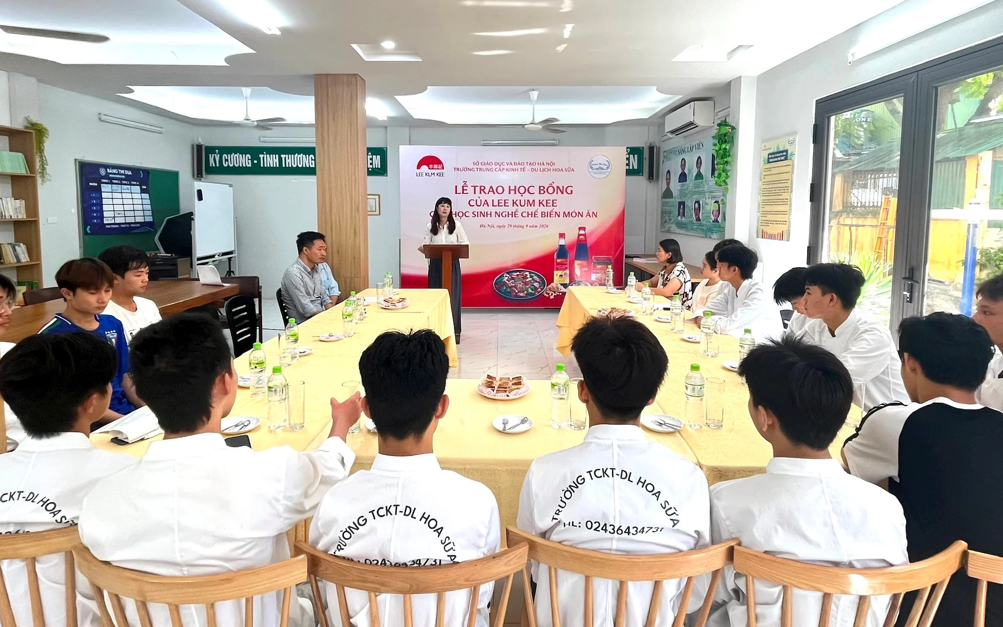 Ba chương trình học bổng lớn: Cơ hội nào cho học sinh khó khăn?