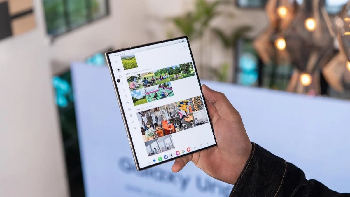 Galaxy Z Fold 8 vs iPhone Duo: chọn điện thoại gập đầu tiên