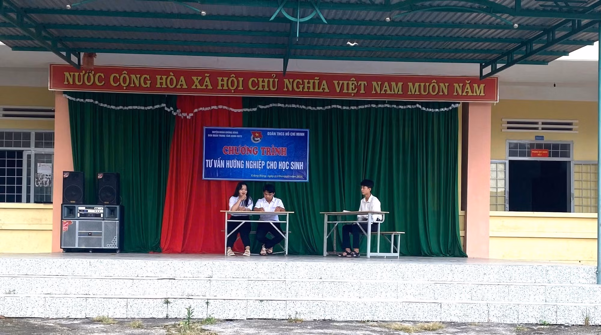Đào tạo nghề sát nhu cầu thị trường: từ khẩu hiệu thành điều kiện có việc làm