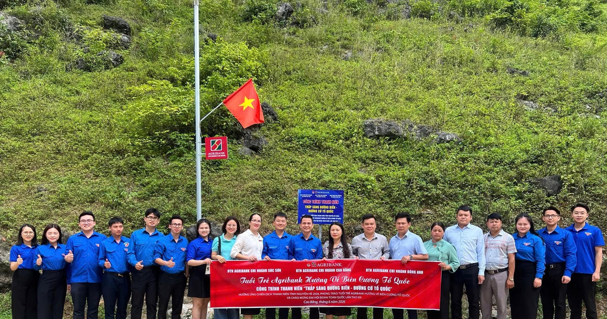 Làm sáng những vùng quê hẻo lánh với đèn năng lượng mặt trời