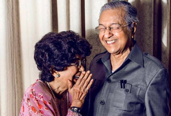 Disiplin Tanpa Rotan: Warisan Didikan 7 Anak Tun Dr Siti Hasmah