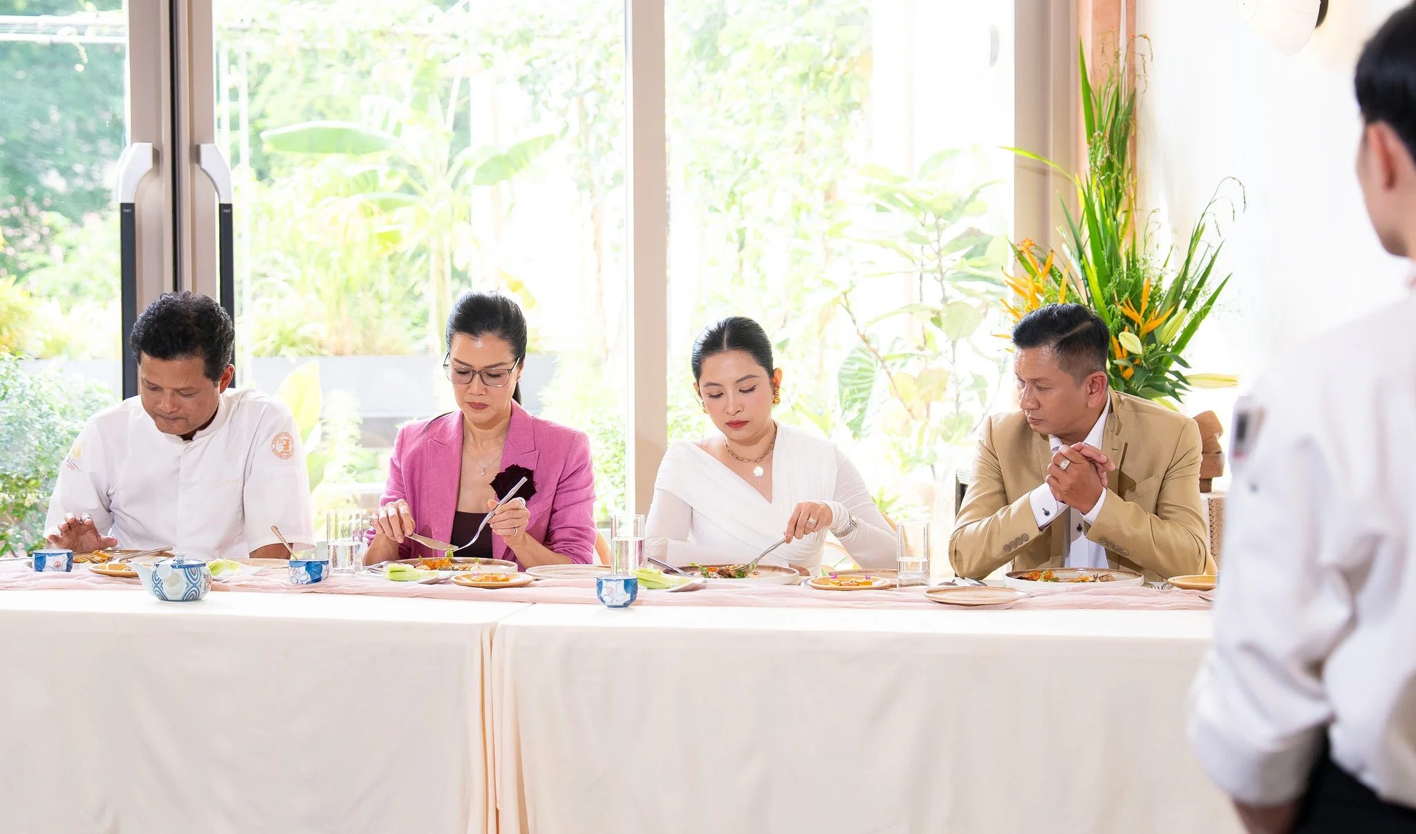 Thử thách Vị nhà ở Top Chef: Khi món ăn kể chuyện gia đình