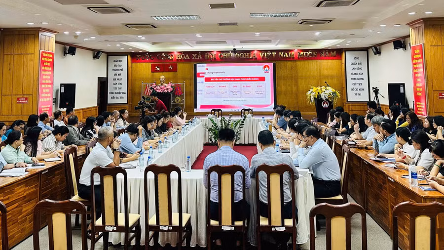 Trường học hạnh phúc được tinh gọn: khi “cắt tỉa” là để lớn lên