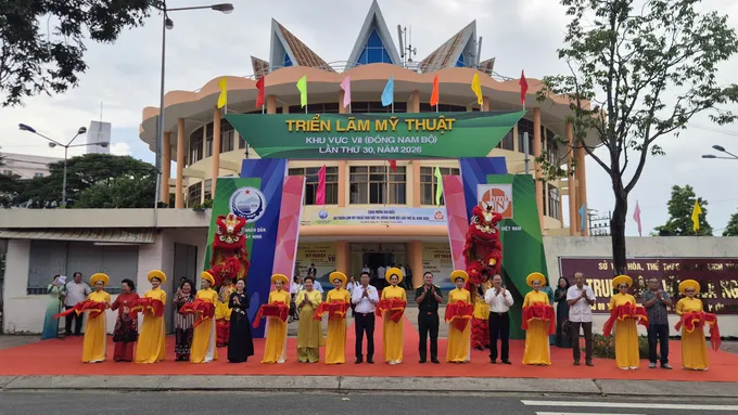 Triển lãm Mỹ thuật khu vực VII: Ba thập kỷ giữ gìn bản sắc hội họa Đông Nam Bộ