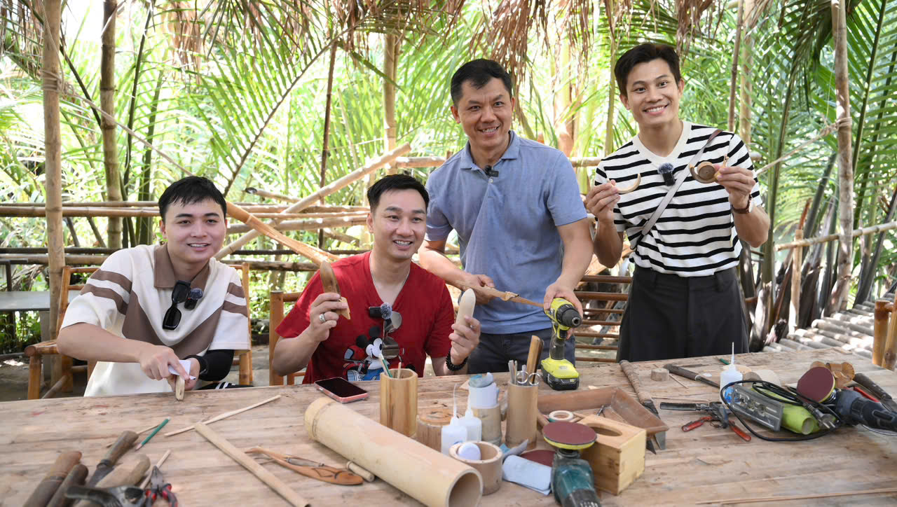 Những ông bố chế tác đồ chơi tre tặng con: Tình yêu hiện lên từ đôi tay