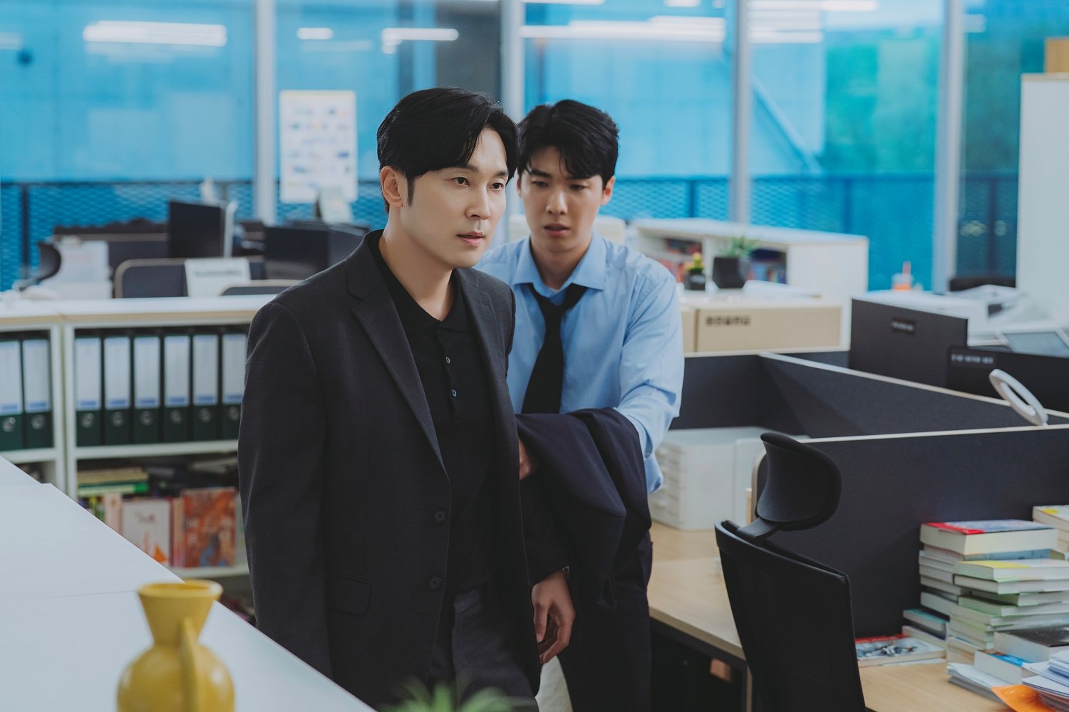 Lee Jun Hyuk và độc đắc không hề “bình thường” trong The Ordinary Jackpot