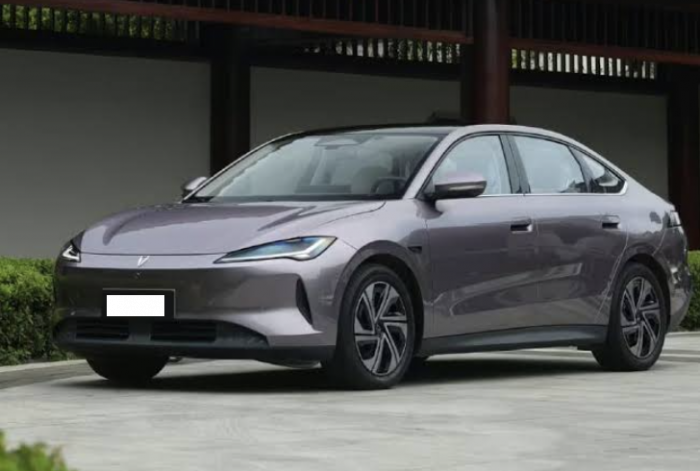 Jetta M6 giá 312 triệu: sedan điện giá rẻ có đủ sức đấu Camry và K5?