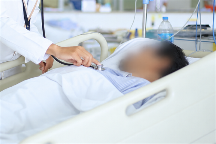 Uống nhầm hóa chất trong tủ lạnh: cảnh báo tử thần ngay trong căn bếp