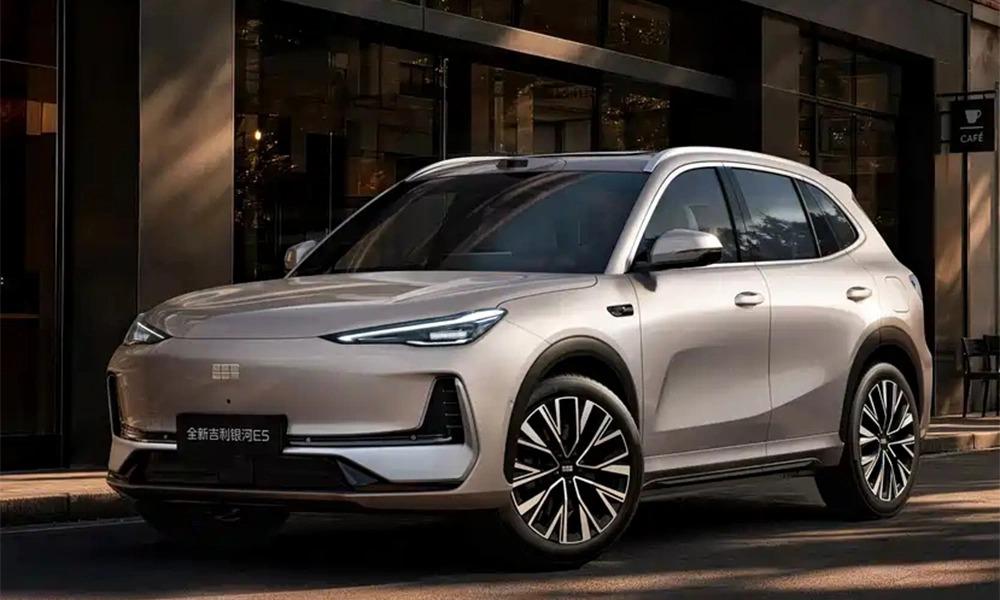 Geely EX5 nâng cấp công nghệ sạc 6C và hỗ trợ lái