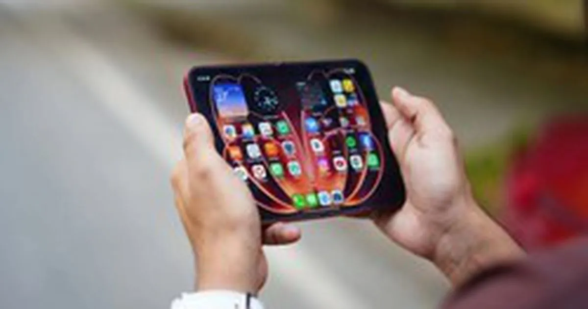 Xiaomi 18 Fold: điện thoại gập đã đủ sức vượt mặt flagship?