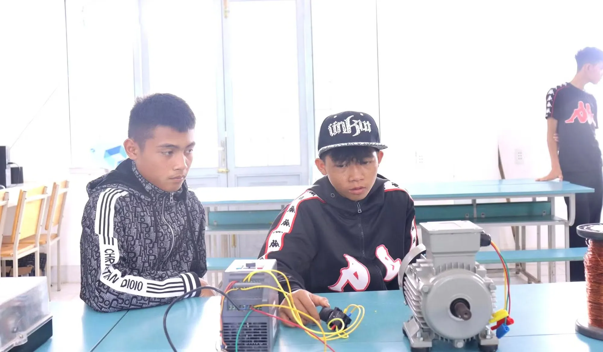 Đào tạo nghề sát nhu cầu thị trường: từ khẩu hiệu thành điều kiện có việc làm