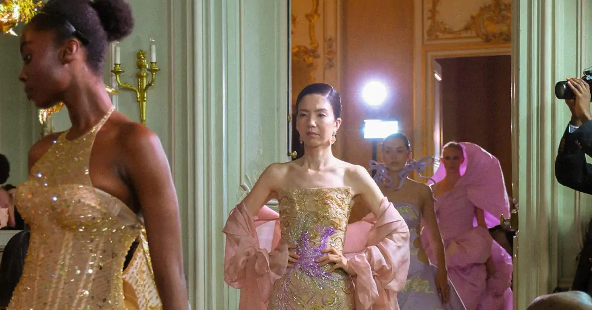 Nguyễn Phúc Tuấn: Khi mưa Huế hóa vũ điệu trên sàn diễn Paris
