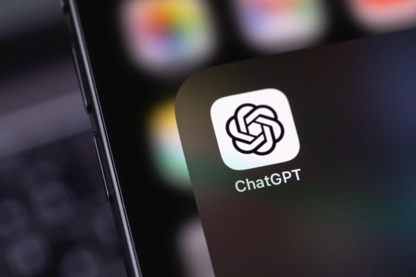 ChatGPT Pro giá cao: Gói 500 USD/tháng có đáng cho dân văn phòng?
