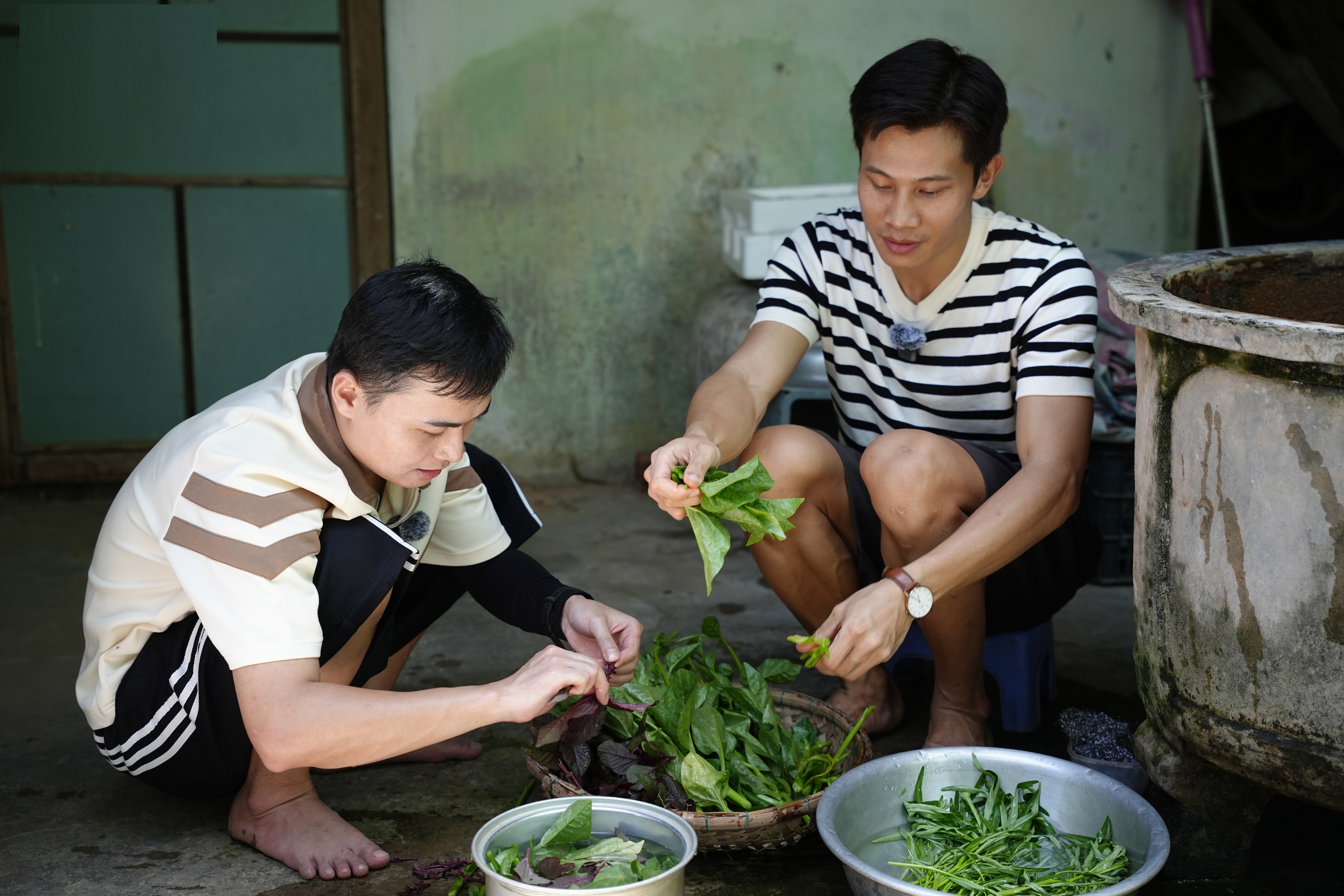 Những ông bố chế tác đồ chơi tre tặng con: Tình yêu hiện lên từ đôi tay