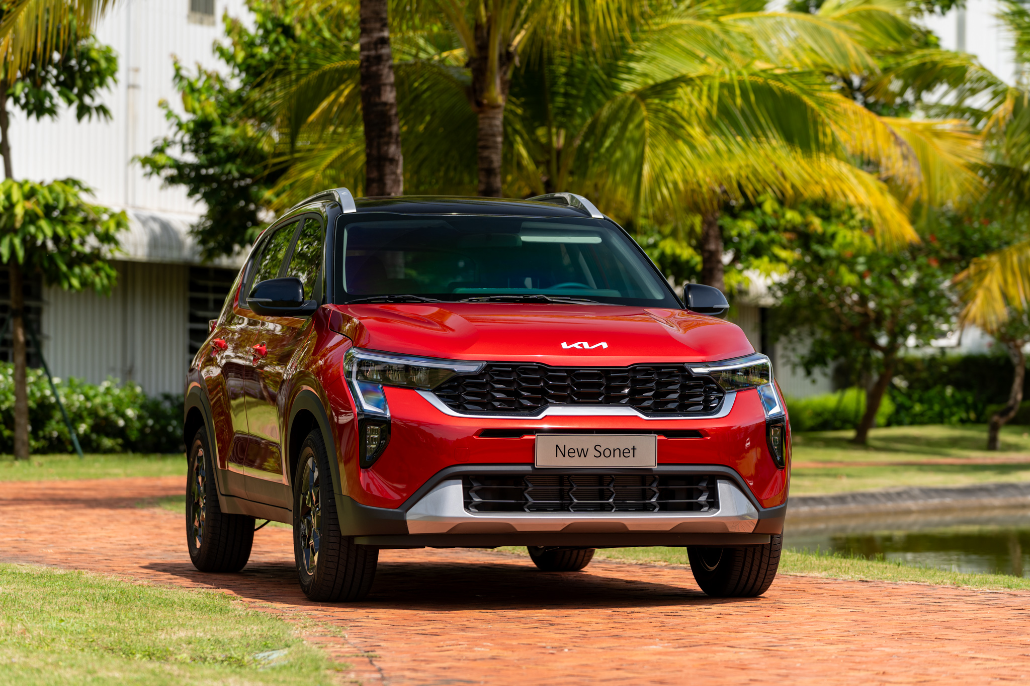 Kia Sonet giảm giá xuống 450 triệu: cú đánh mạnh trong phân khúc A-CUV/B-SUV
