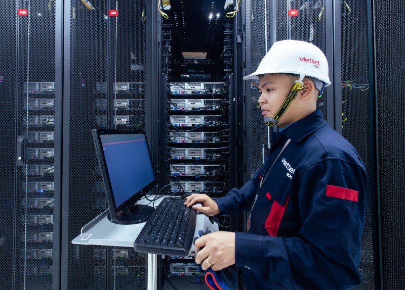 Giá điện trung tâm dữ liệu: Vướng mắc pháp lý khi EVN áp giá kinh doanh