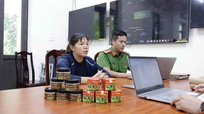 Cảnh báo bác sĩ giả mạo và thuốc lừa đảo trên mạng xã hội