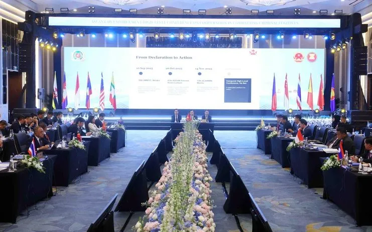 ASEAN lập cơ chế truy bắt tội phạm xuyên biên giới: bước ngoặt thượng tôn pháp luật?