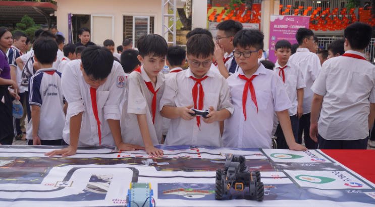 Tiền ăn bán trú Hà Nội tăng lên 50.000 đồng/ngày: gia đình phải tính lại bài toán chi tiêu