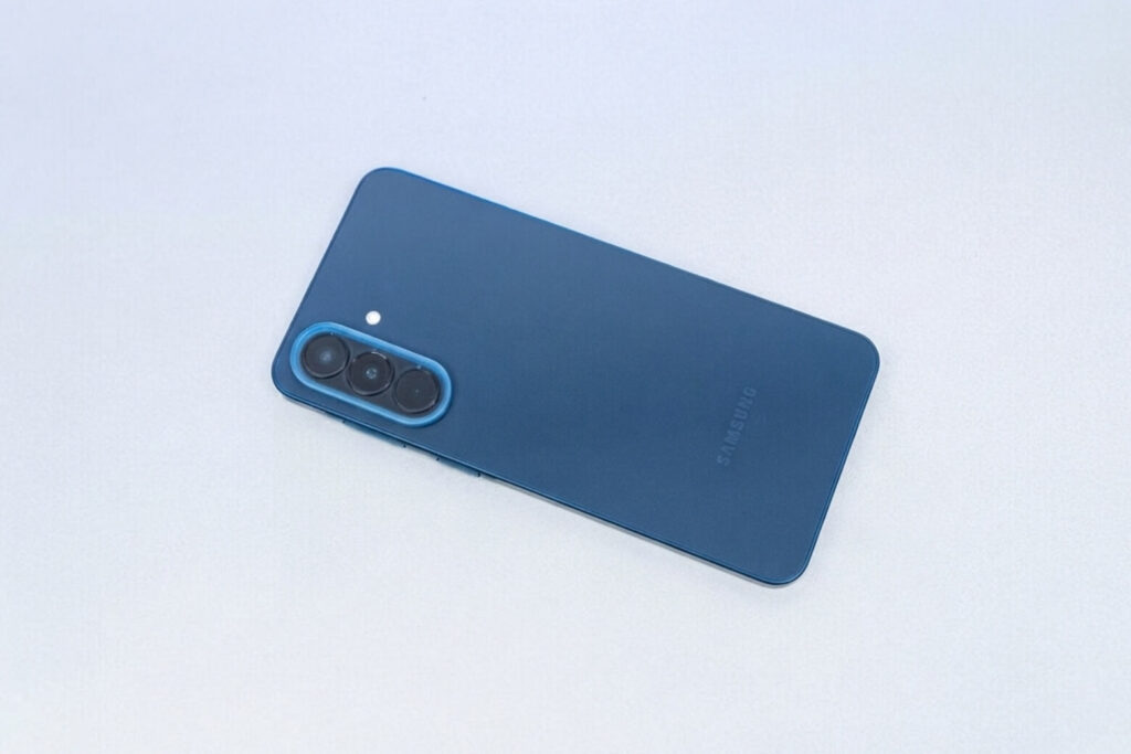 Xiaomi 17T vs Galaxy A57 5G vs OPPO A7 Pro 5G: chọn smartphone cận cao cấp nào đáng tiền?