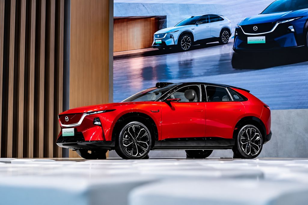 Mazda CX-6e nâng tầm tự lái L2 với LiDAR gắn nóc