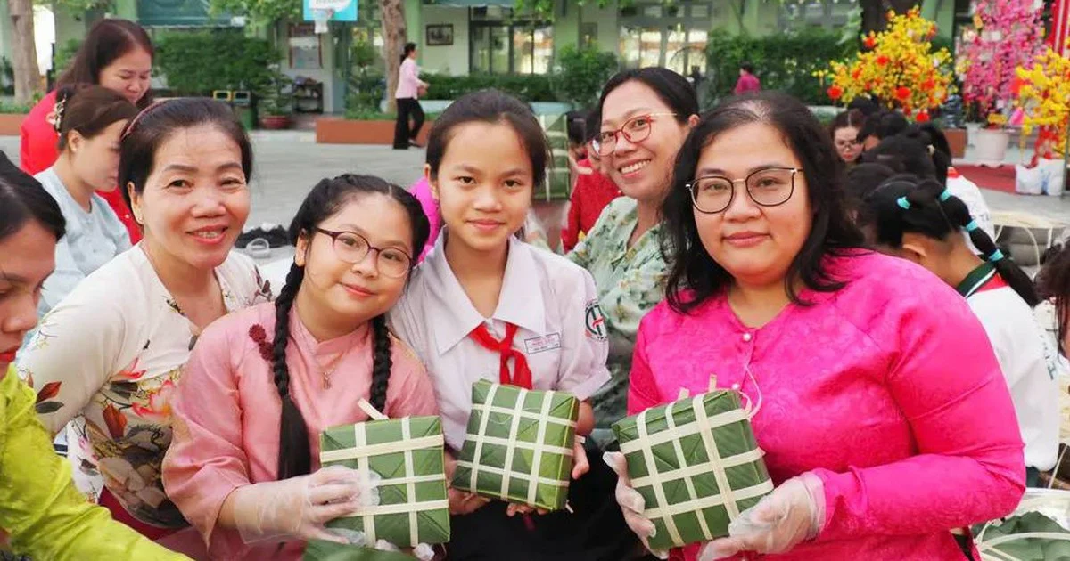 Hội phụ huynh không được thu tiền bắt buộc: Cha mẹ cần nắm quyền gì?