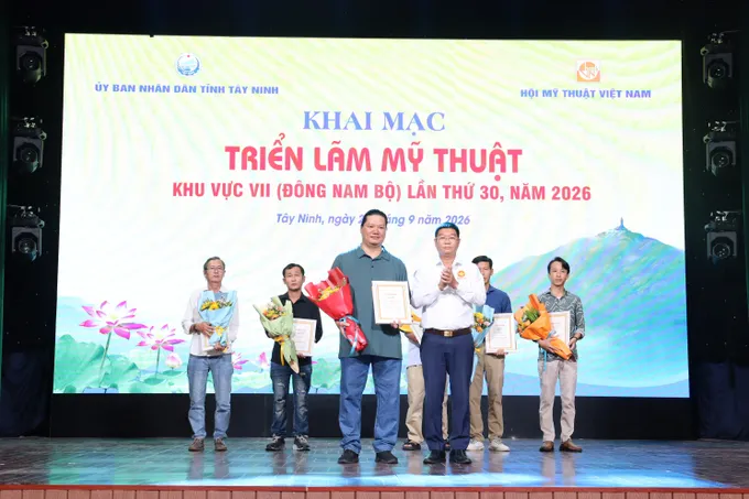 Triển lãm Mỹ thuật khu vực VII: Ba thập kỷ giữ gìn bản sắc hội họa Đông Nam Bộ