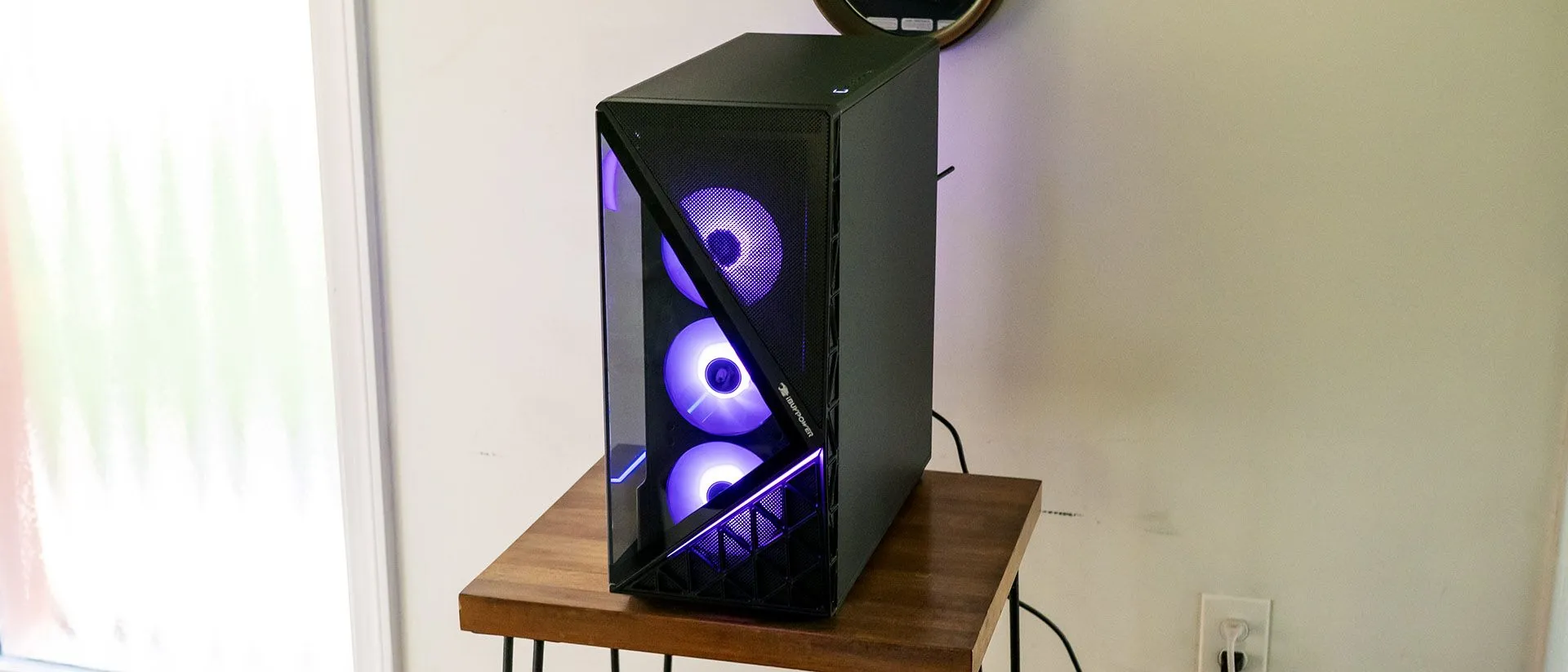 PC gaming giá rẻ dưới 1700 USD: nên chọn MSI Codex Z2 hay dàn RTX 5060 Ti?