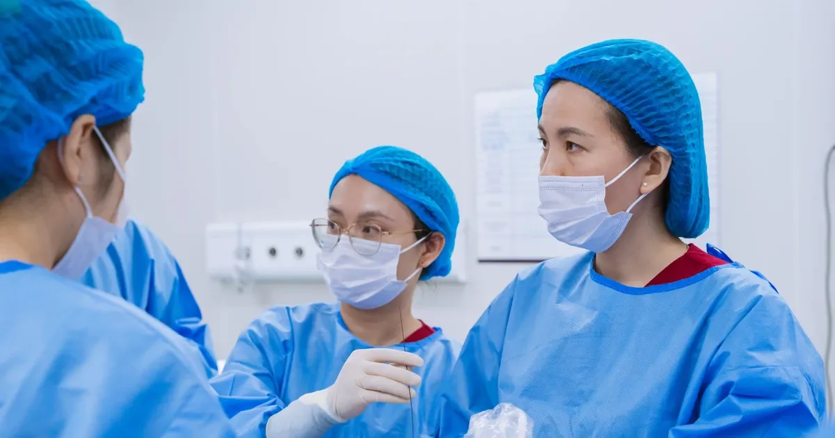 Can thiệp bào thai: Cứu thai nhi từ trong tử cung và cái giá phải cân nhắc