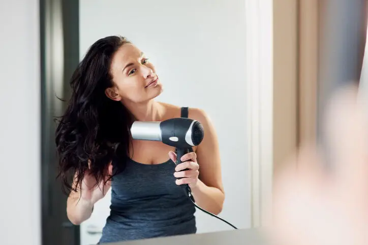 Thiết bị tiêu thụ điện ngầm: rút phích cắm nào để bớt lãng phí?
