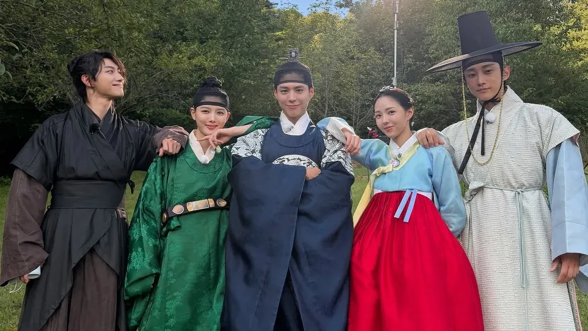 Tái Ngộ Sau 10 Năm: Dàn Diễn Viên ‘Love in the Moonlight’ Và Những Đổi Thay Không Ngờ