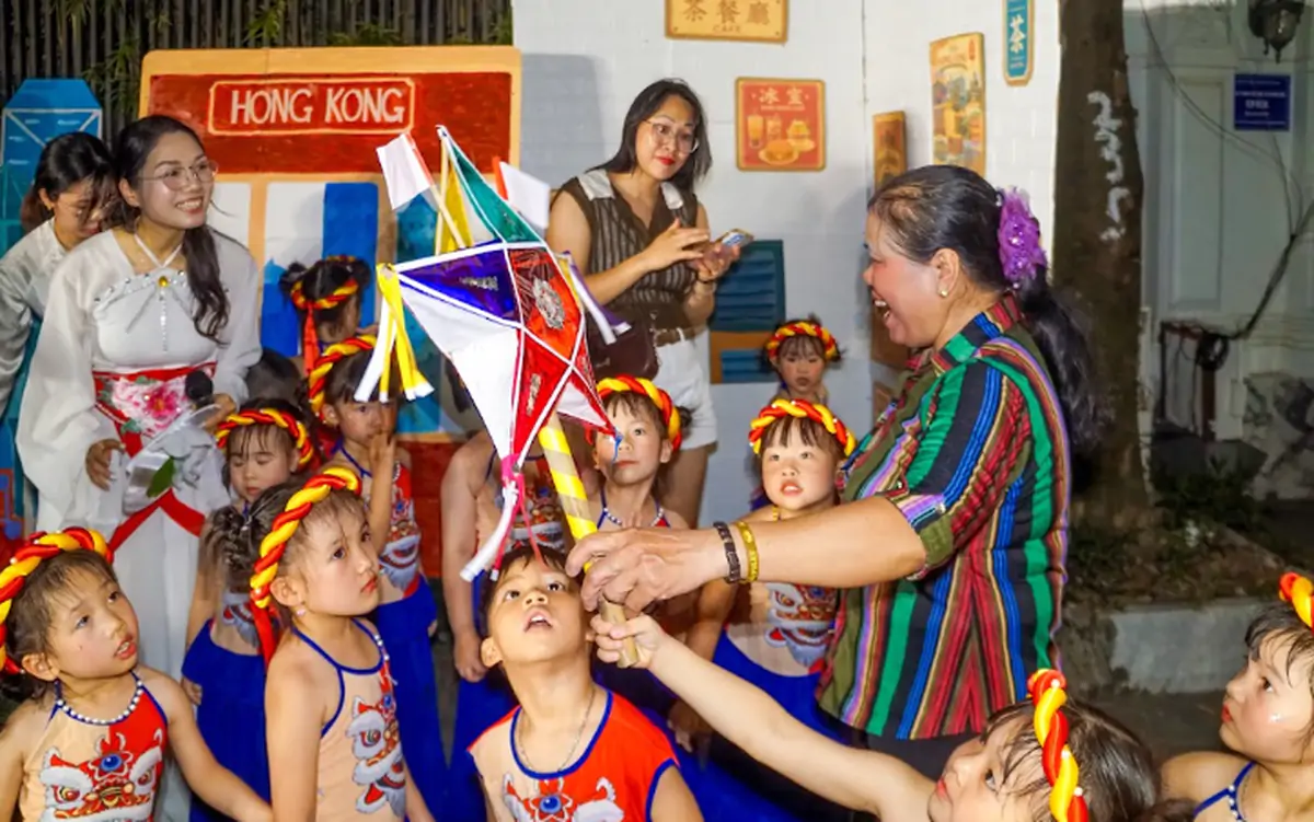 Hồi sinh đồ chơi dân gian truyền thống qua đôi tay trẻ