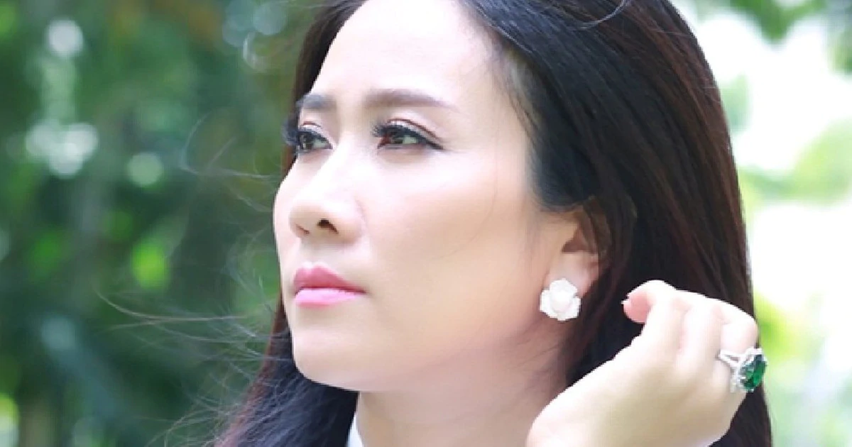 Từ sân khấu quê hương đến đô thị lớn: bước ngoặt của ca sĩ nữ
