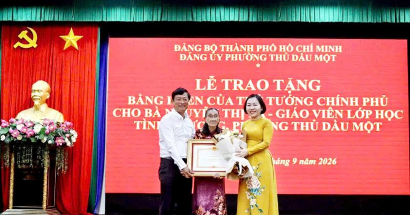 Những giáo viên tình nguyện dạy học miễn phí được Thủ tướng ghi nhận
