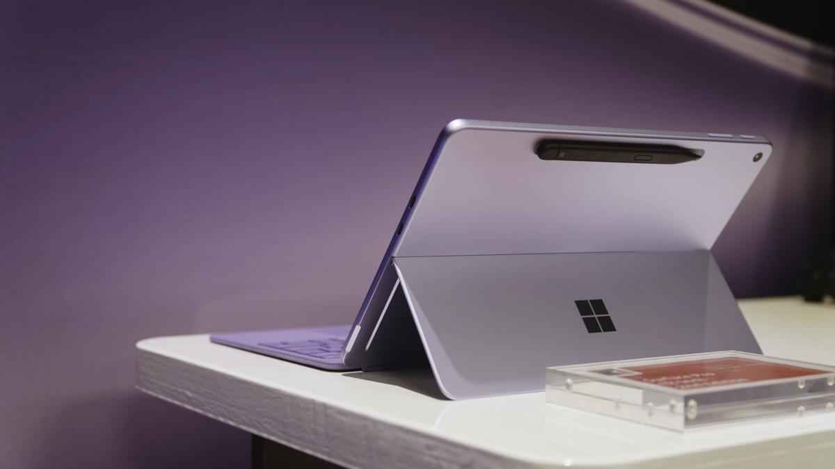 Surface Pro 12 inch vs Galaxy Tab S12 Plus: chọn tablet nào cho công việc di động?
