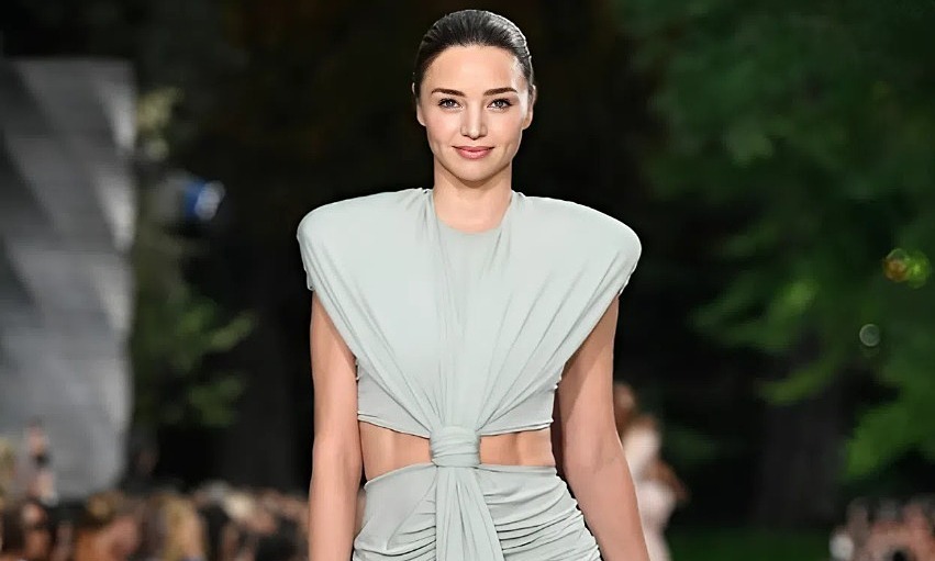Từ Irina Shayk đến Miranda Kerr: Khi các siêu mẫu huyền thoại tái định nghĩa sàn diễn thời trang